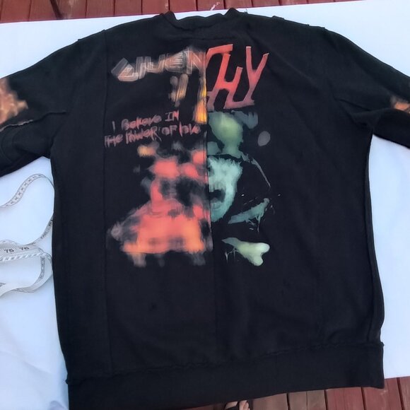 Givenchy Black Heavy Metal Print Distressed Sweatshirt size large - Picture 16 of 16